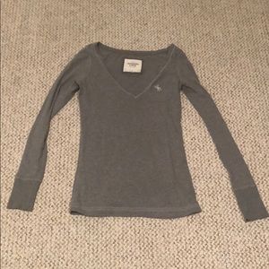 Women’s Grey Abercrombie and Fitch V-Neck